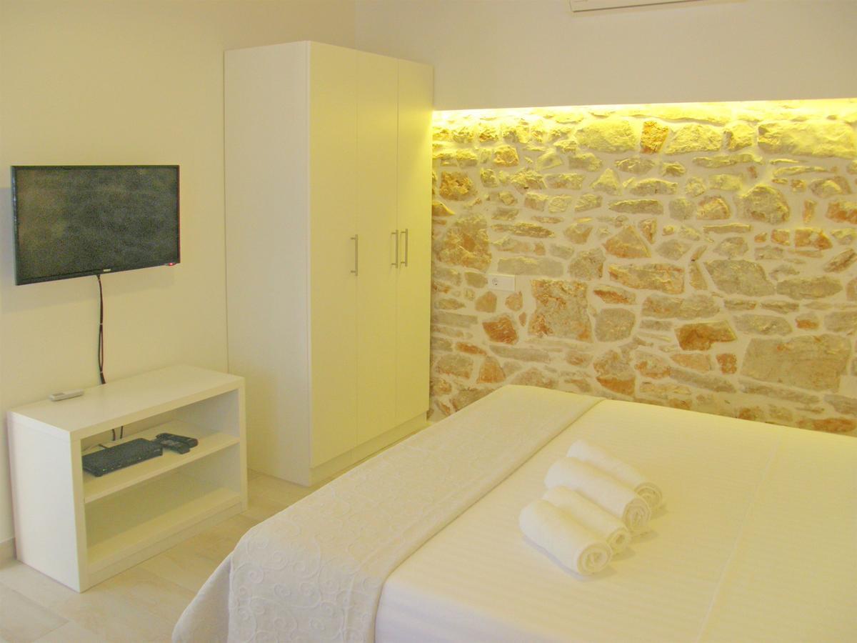 Apartments Mare Primosten Exterior photo