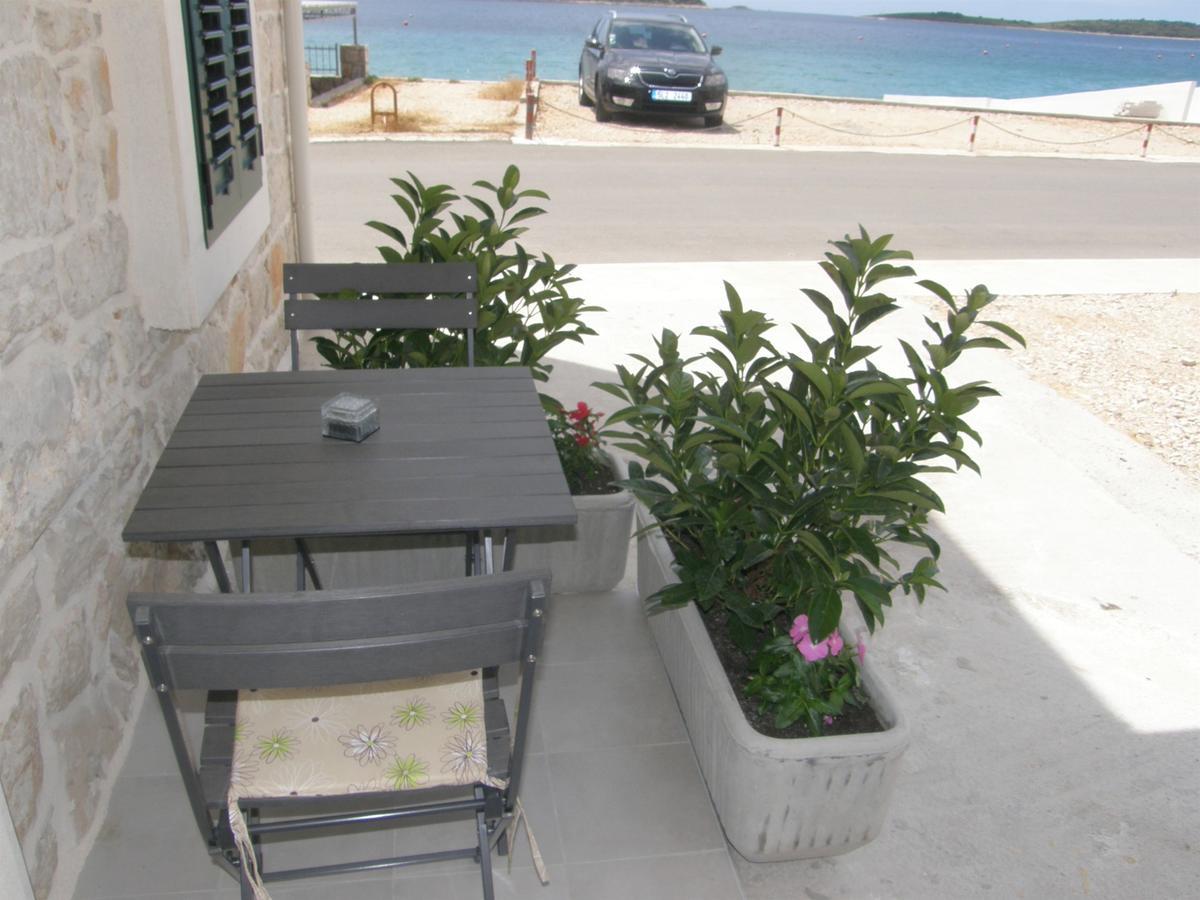 Apartments Mare Primosten Exterior photo